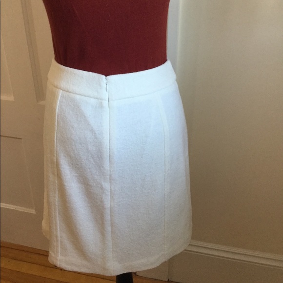 Ann Taylor Winter White Boiled Wool Skirt Sz 2P - Picture 3 of 8